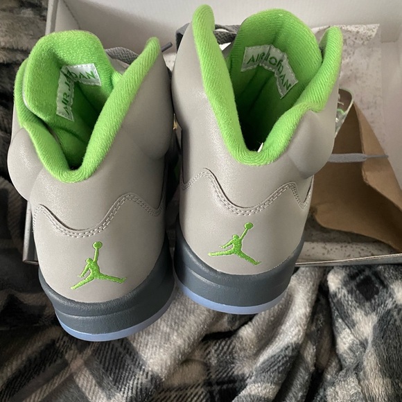 Authentic Jordan purchased from Goat confirmed Authentic. - Picture 4 of 7
